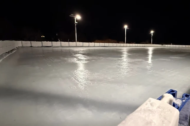 Skatium community ice skating rink in Waitsfield Vermont